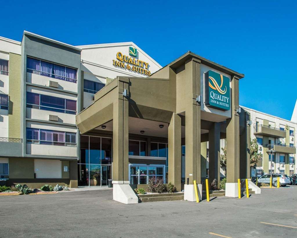 Quality Inn & Suites Denver Stapleton エクステリア 写真