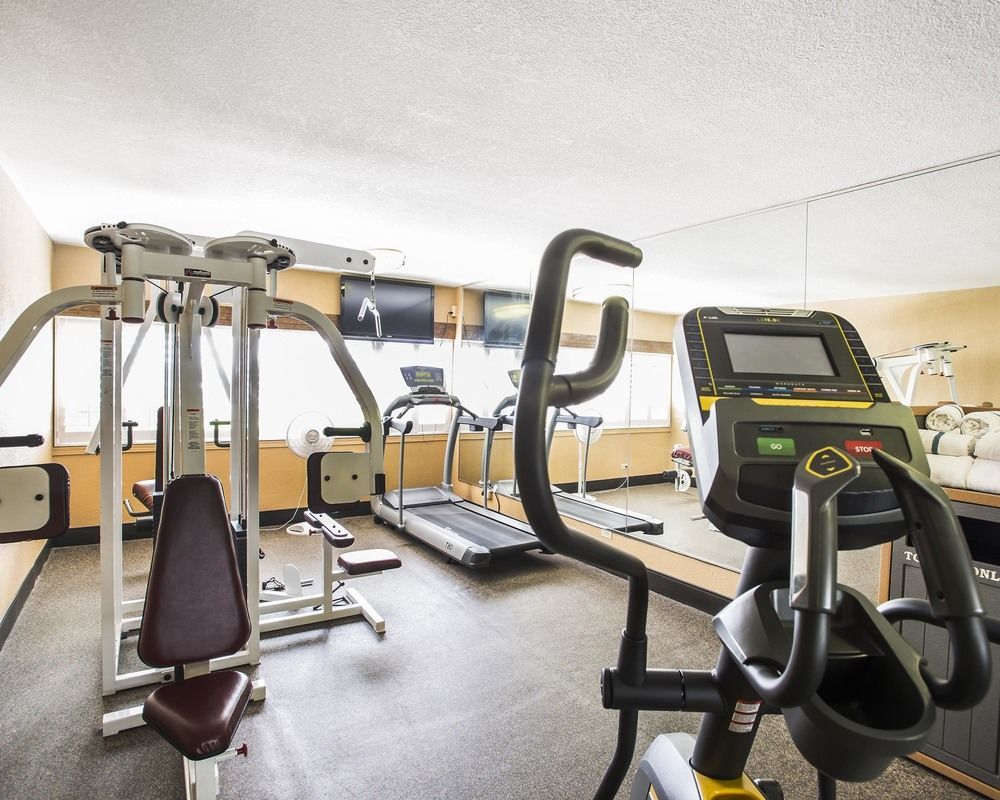 Quality Inn & Suites Denver Stapleton エクステリア 写真